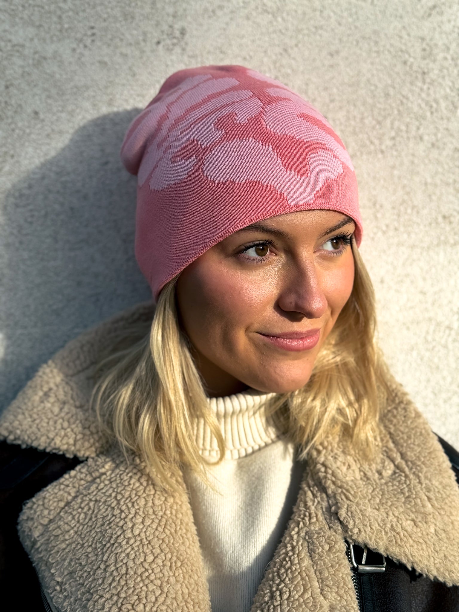 AVE LOVE Beanie  | Pink/Pink